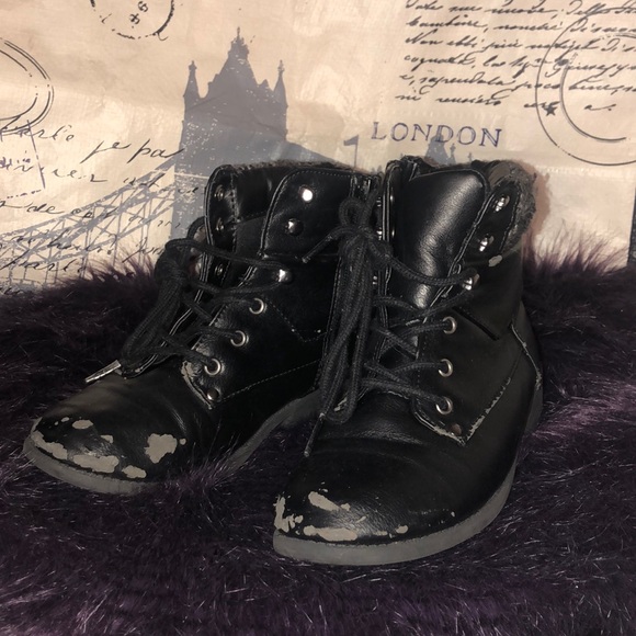 ✨Roebuck & Co Booties - Picture 2 of 7